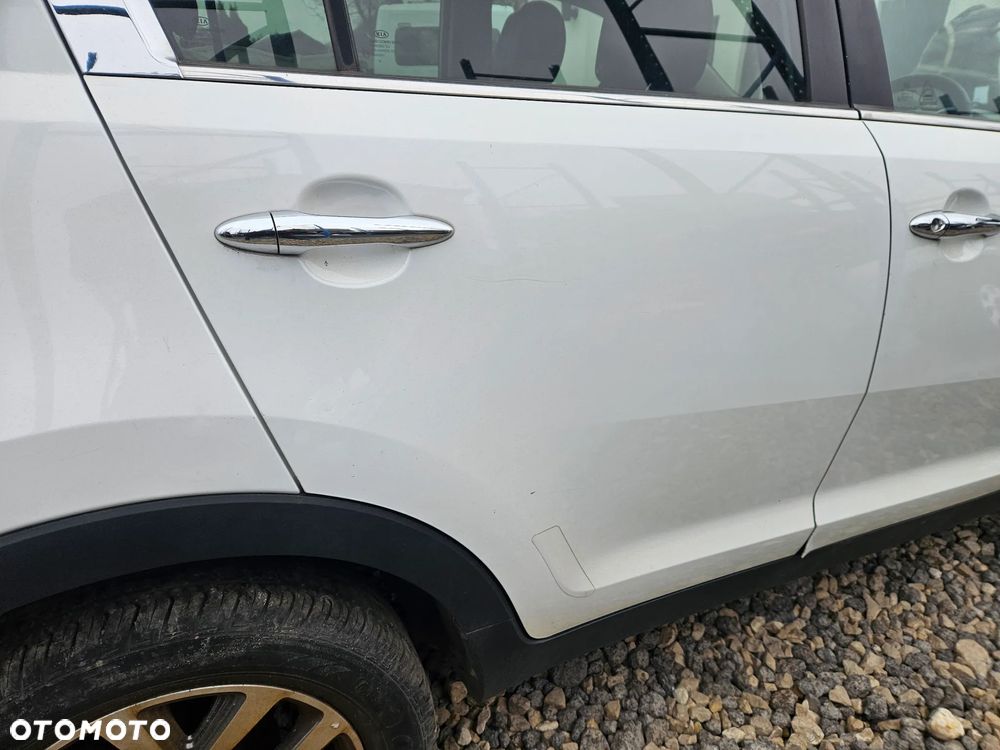 Części  Kia Sportage III 1.7 CRDI HW Drzwi Zderzak Maska Klapa - 14