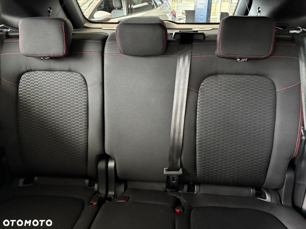 Ford Kuga 1.5 EcoBoost ST-LINE - 19