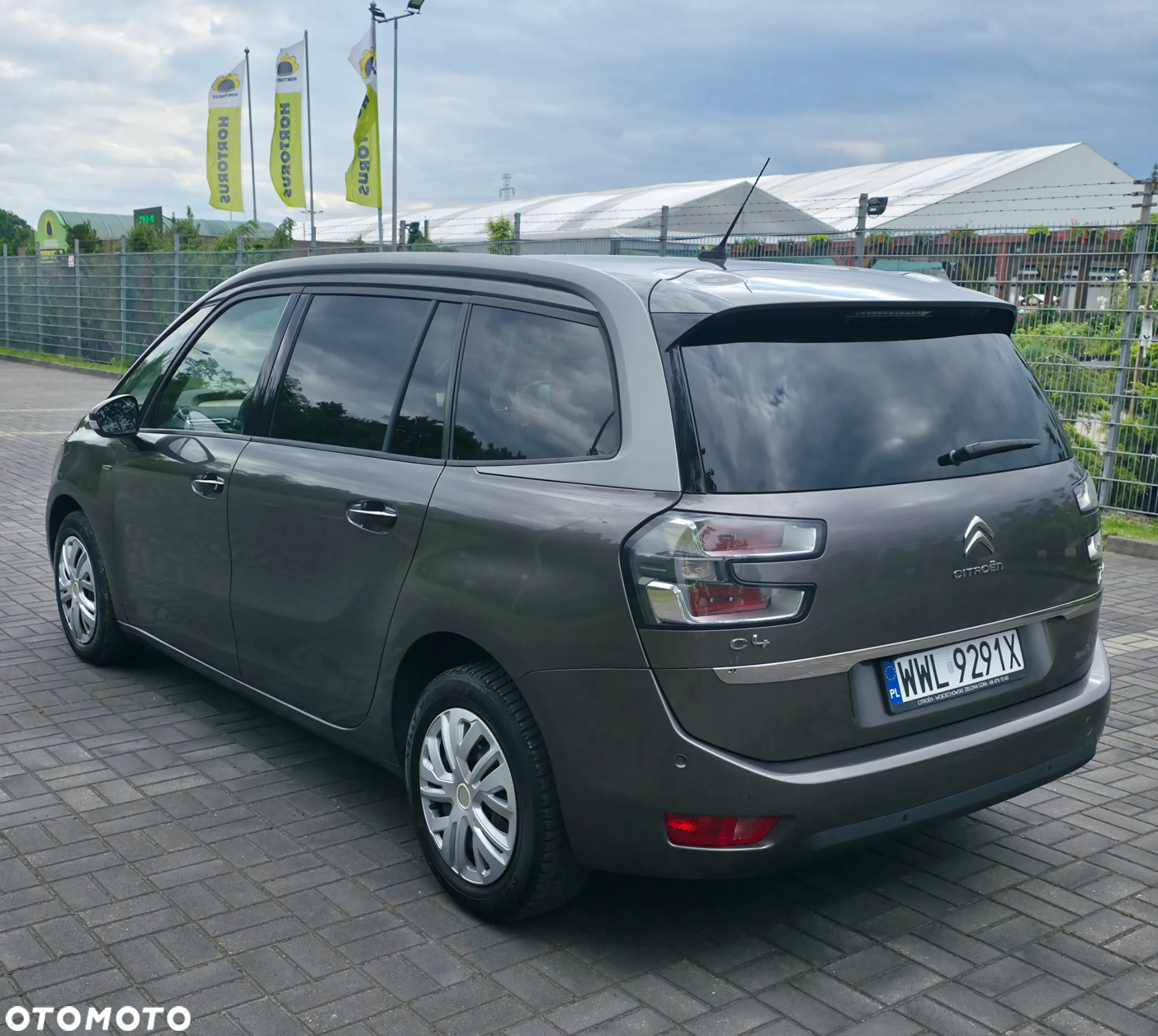 Citroën C4 Grand Picasso 1.6 THP Exclusive - 4