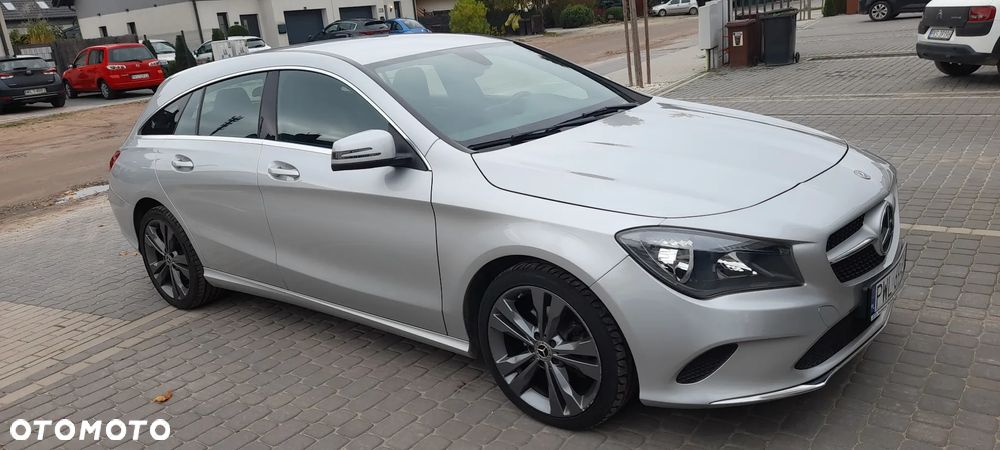 Mercedes-Benz CLA Shooting Brake 180 d - 5