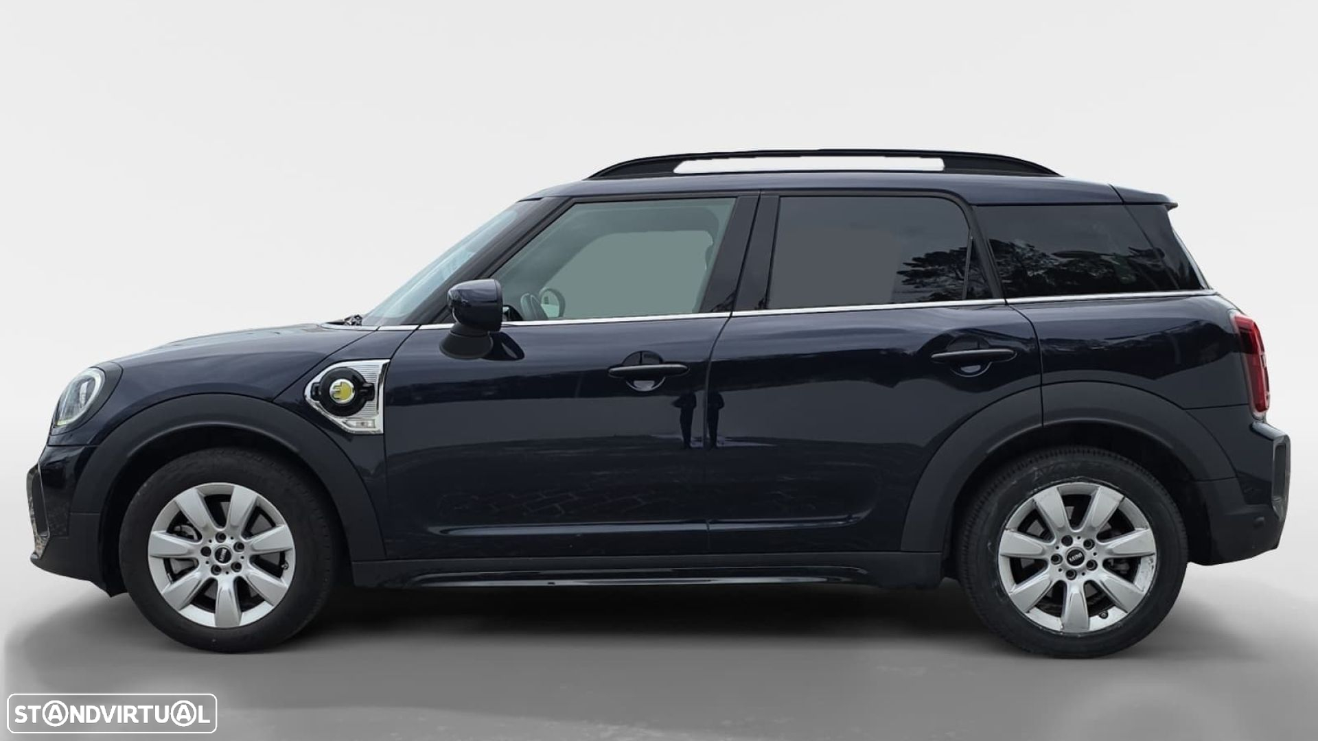 MINI Countryman Cooper SE Premium Classic Auto - 3