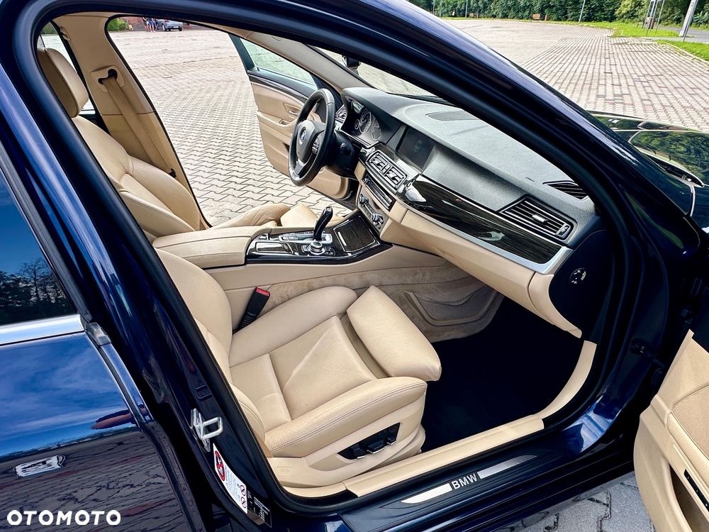BMW Seria 5 530d xDrive Sport-Aut - 20