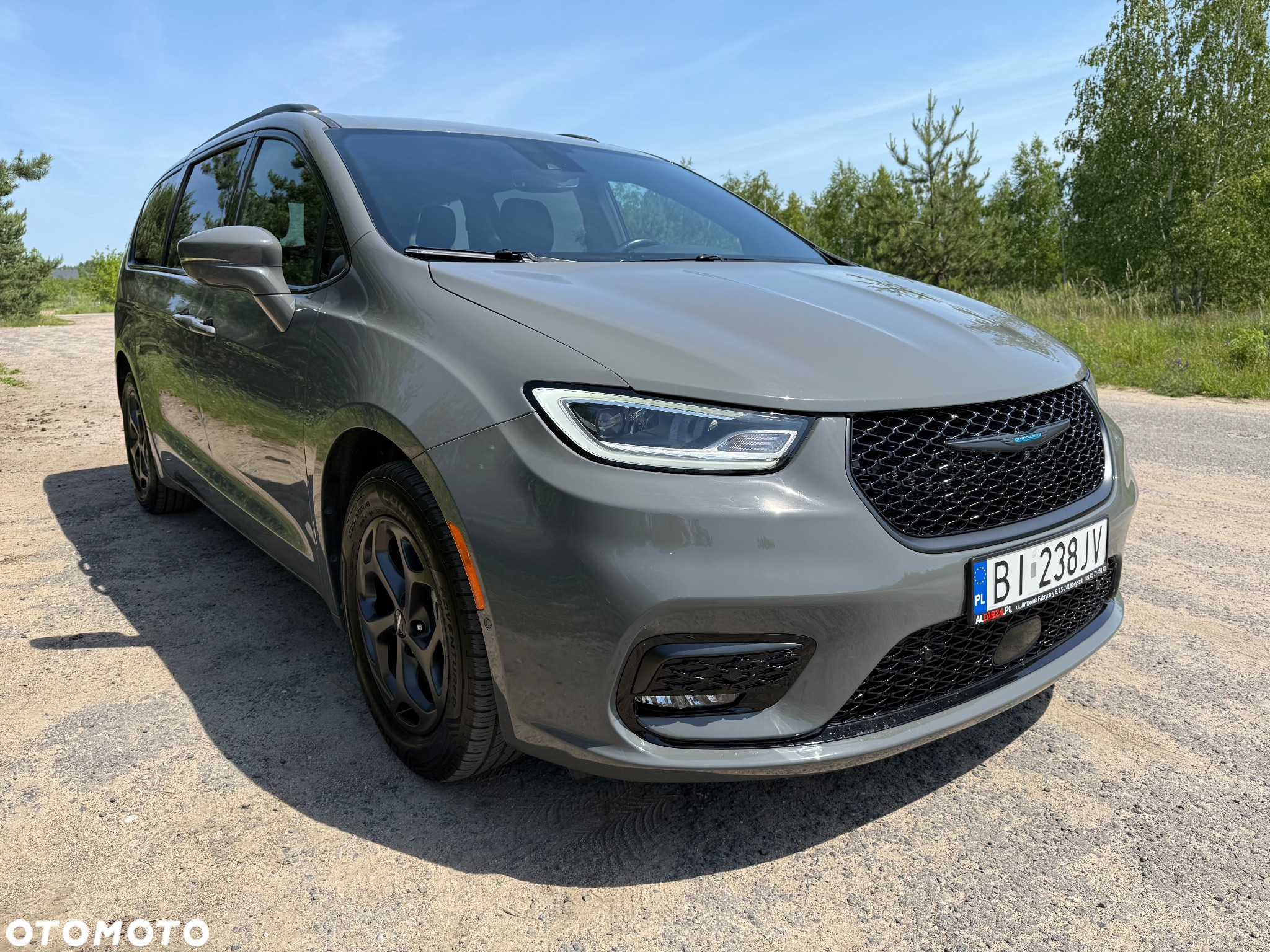 Chrysler Pacifica - 3