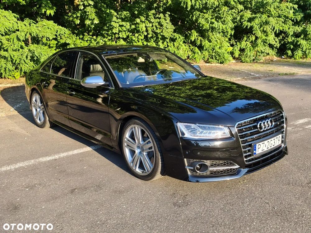 Audi S8 - 18