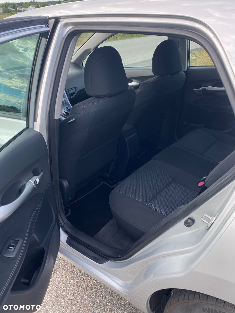 Toyota Auris 1.8 HSD Luna - 9