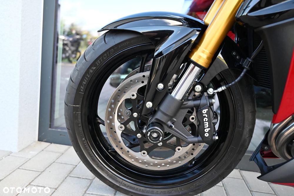 Suzuki GSX 1000 - 20
