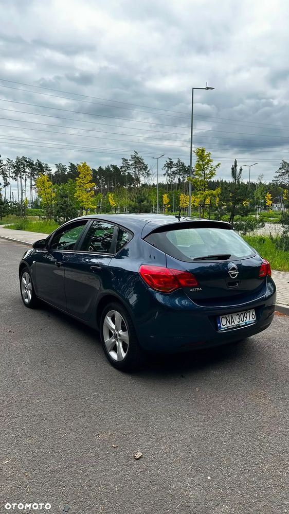 Opel Astra 1.6 Style - 4