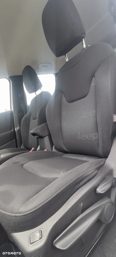 Jeep Renegade 1.6 E-TorQ Longitude FWD - 8