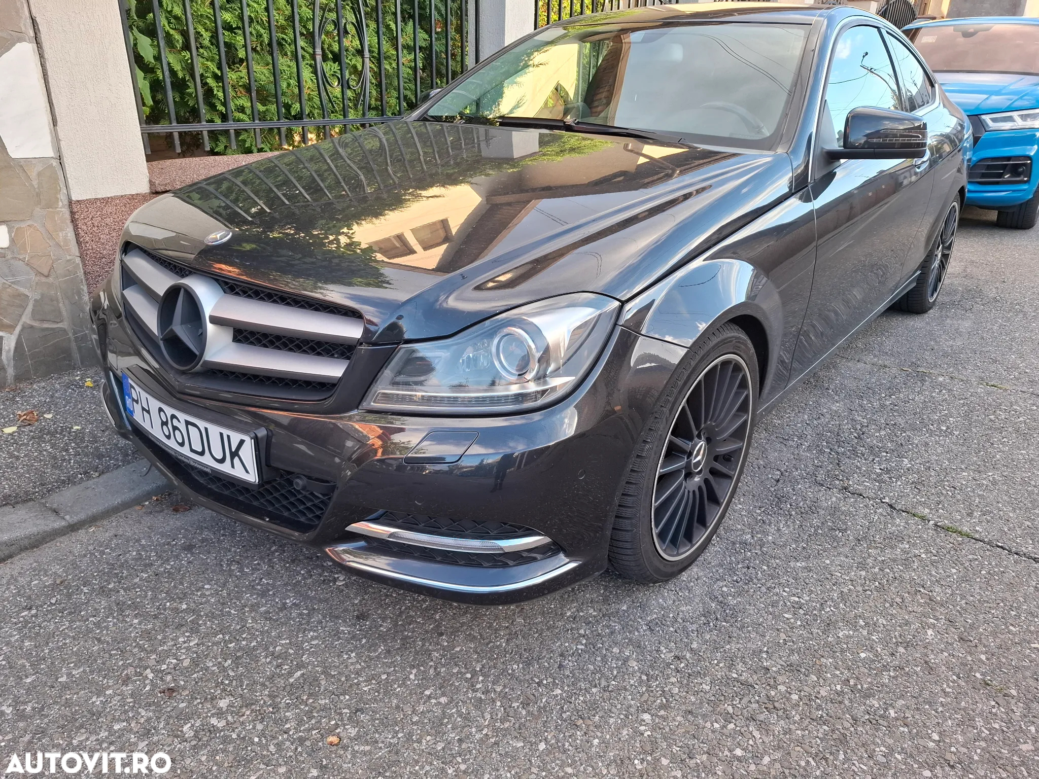 Mercedes-Benz C 180 Coupe BlueEFFICIENCY 7G-TRONIC - 2
