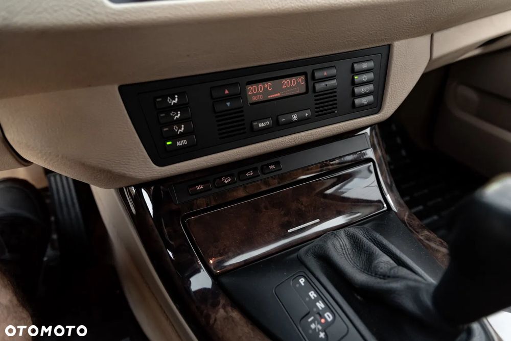BMW X5 3.0 i Edition Exclusive - 30