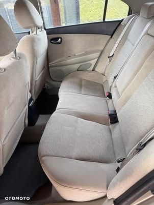 Nissan Primera - 8