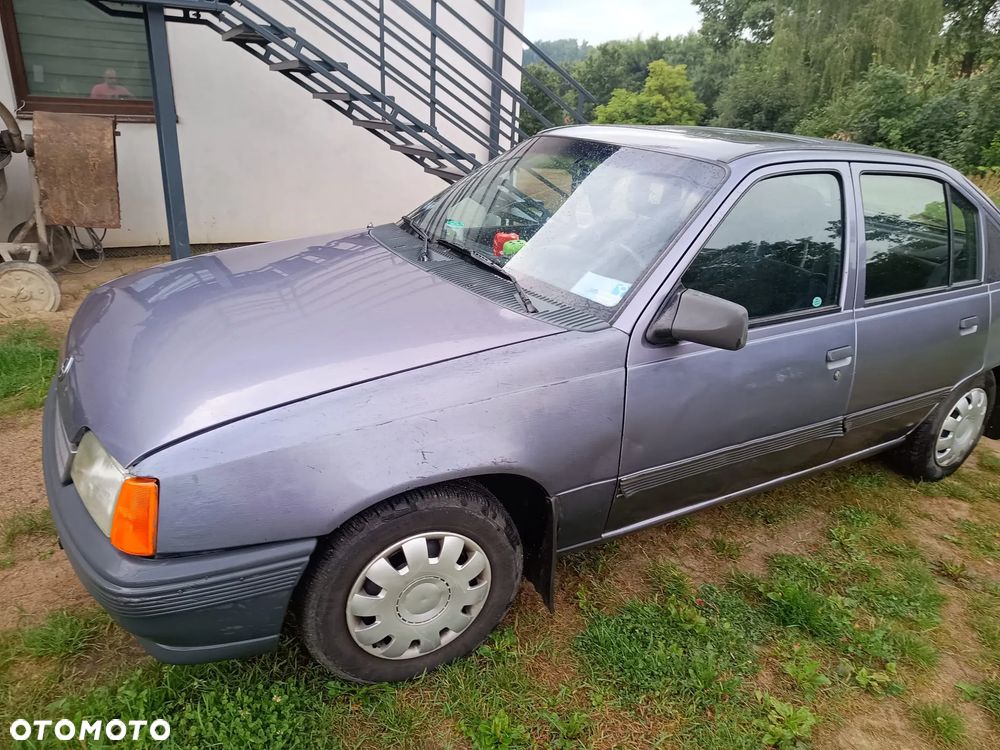 Opel Kadett 1.4 LS - 6
