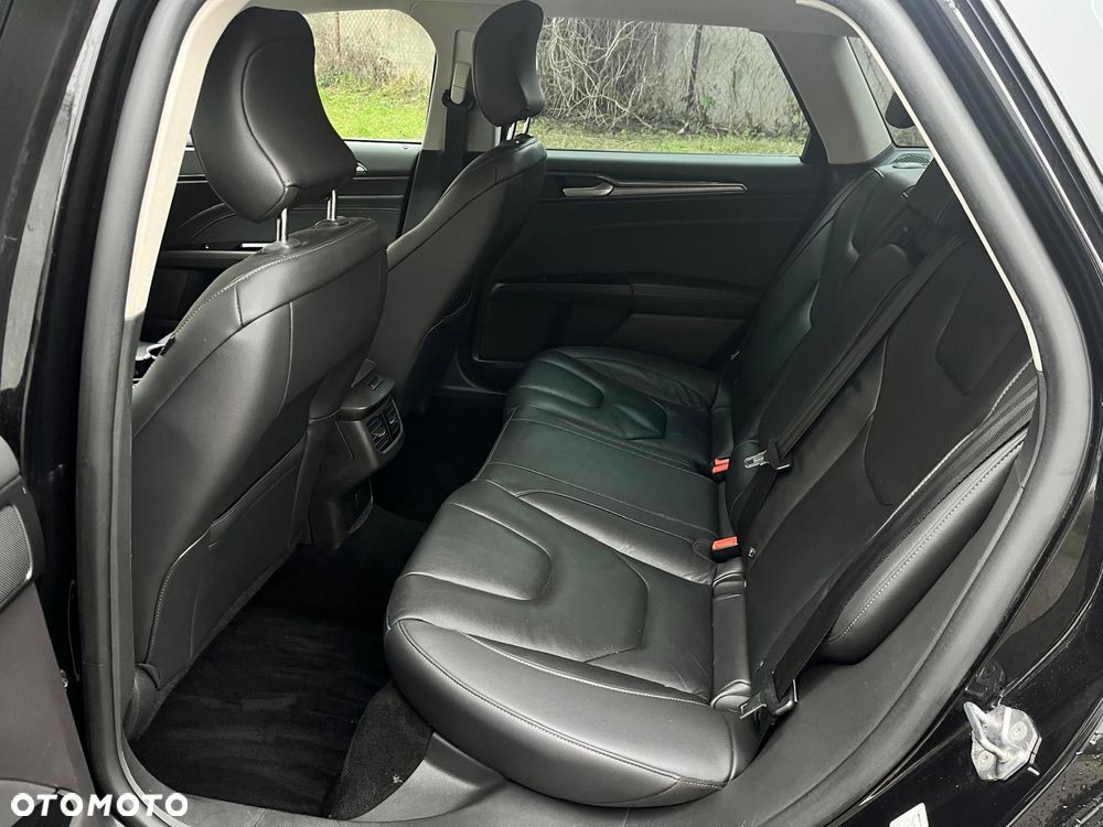 Ford Mondeo 2.0 Hybrid Titanium - 14