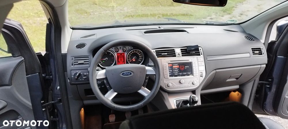 Ford Kuga 2.0 TDCi 4WD Trend - 8