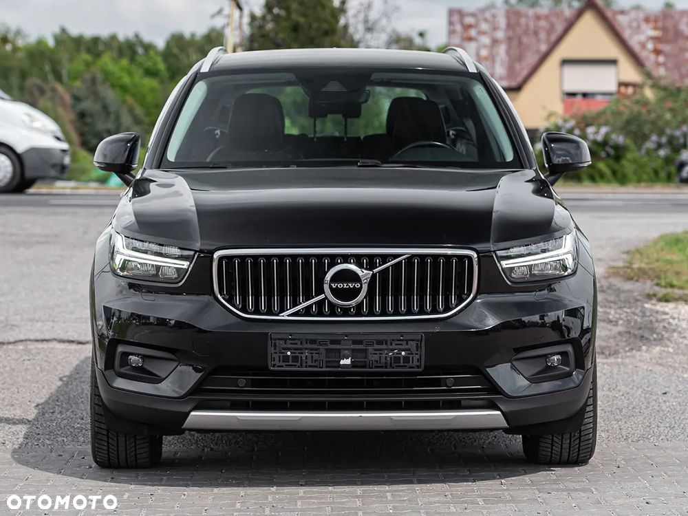 Volvo XC 40 B4 B AWD R-Design - 4