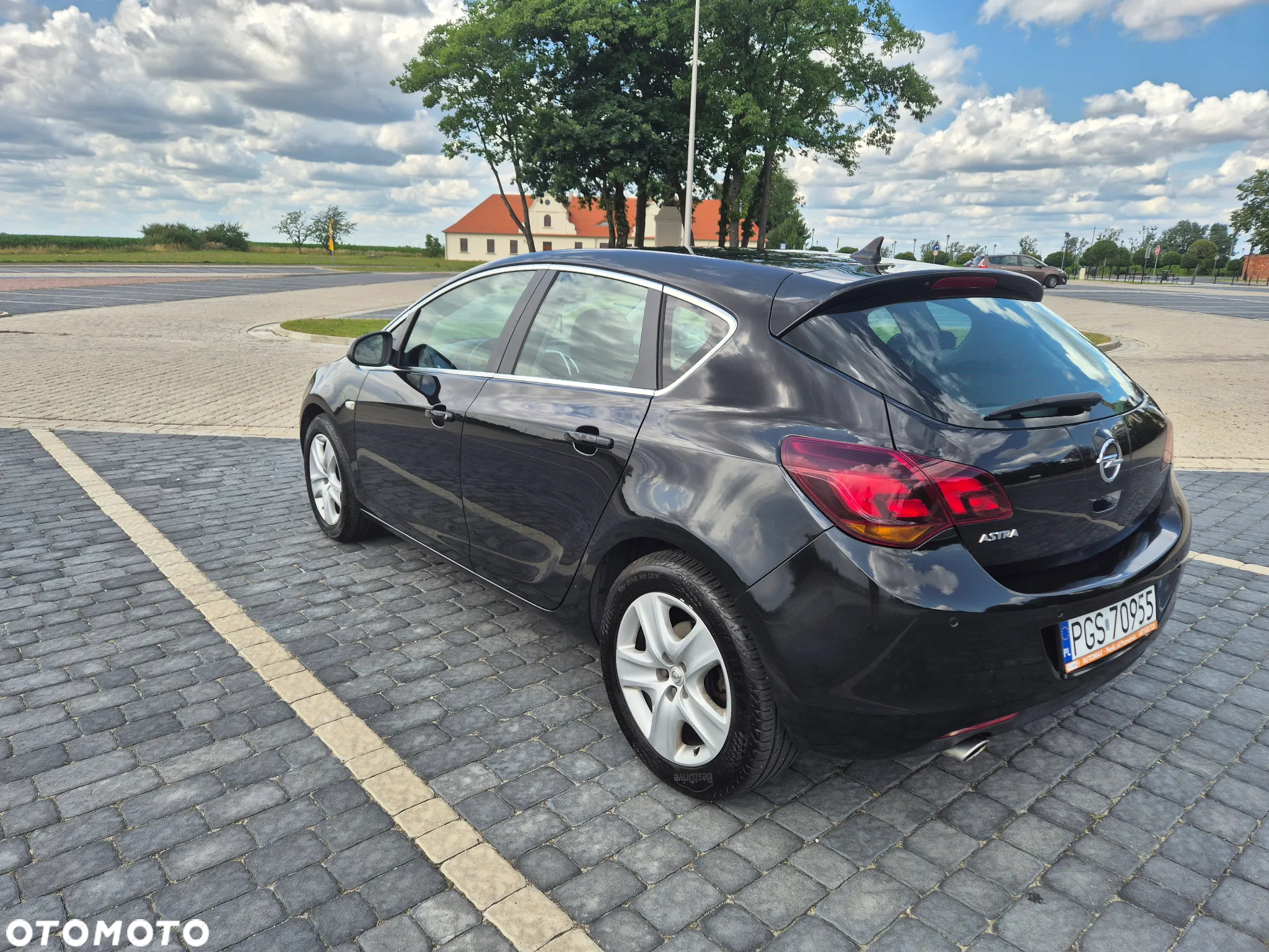Opel Astra IV 1.4 T Cosmo - 3