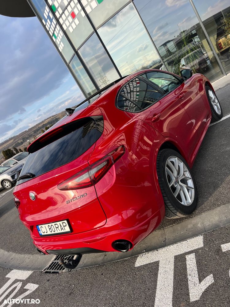 Alfa Romeo Stelvio 2.2 16V AT8 Q4 Veloce - 4
