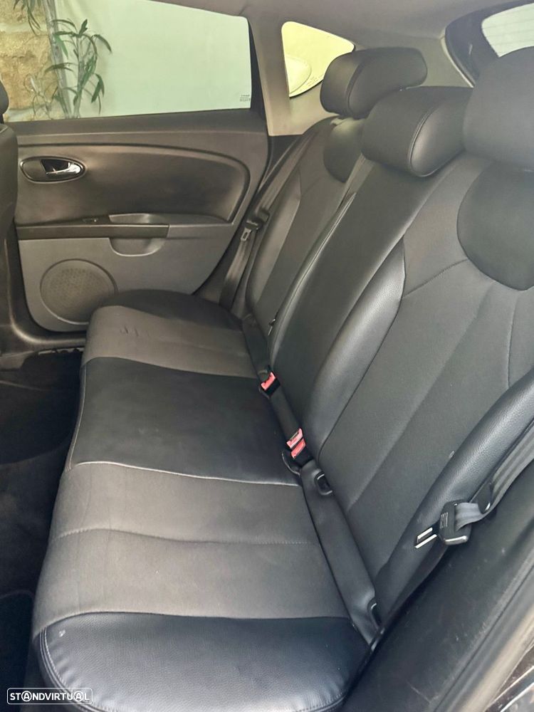 SEAT Leon 2.0 TDI Sport Up DSG - 16