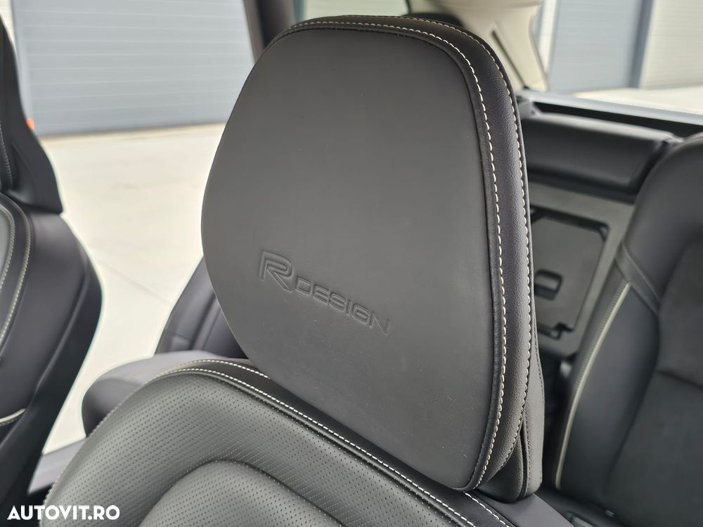 Volvo XC 60 D5 AWD Geartronic RDesign - 16