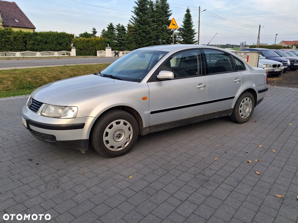 Volkswagen Passat 1.8 - 1