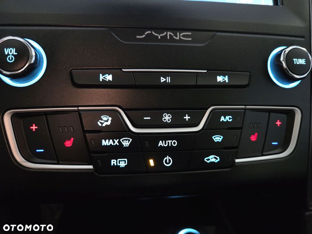 Ford Mondeo 2.0 Hybrid Titanium - 12