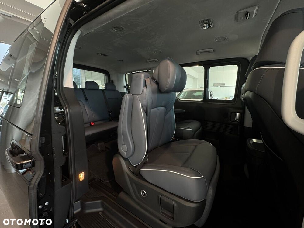 Hyundai Staria 1.6 T-GDI HEV Luxury - 12