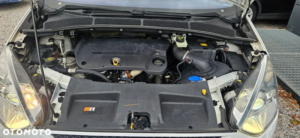 Ford S-Max - 41