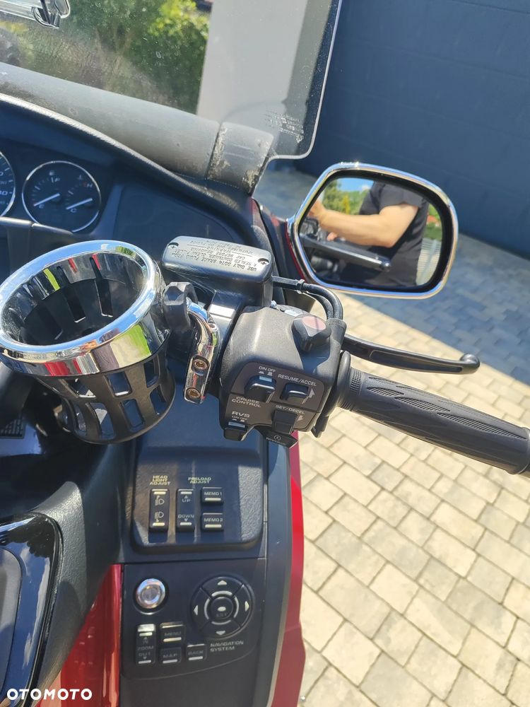 Honda GL - 9