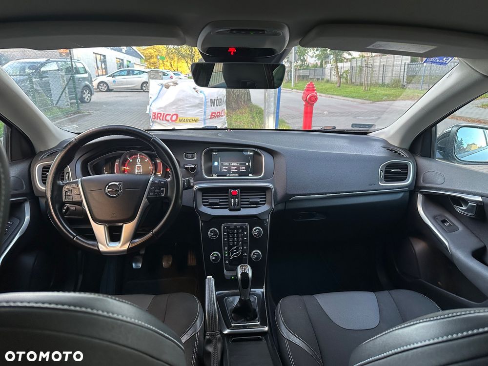 Volvo V40 D3 Drive-E Momentum - 8