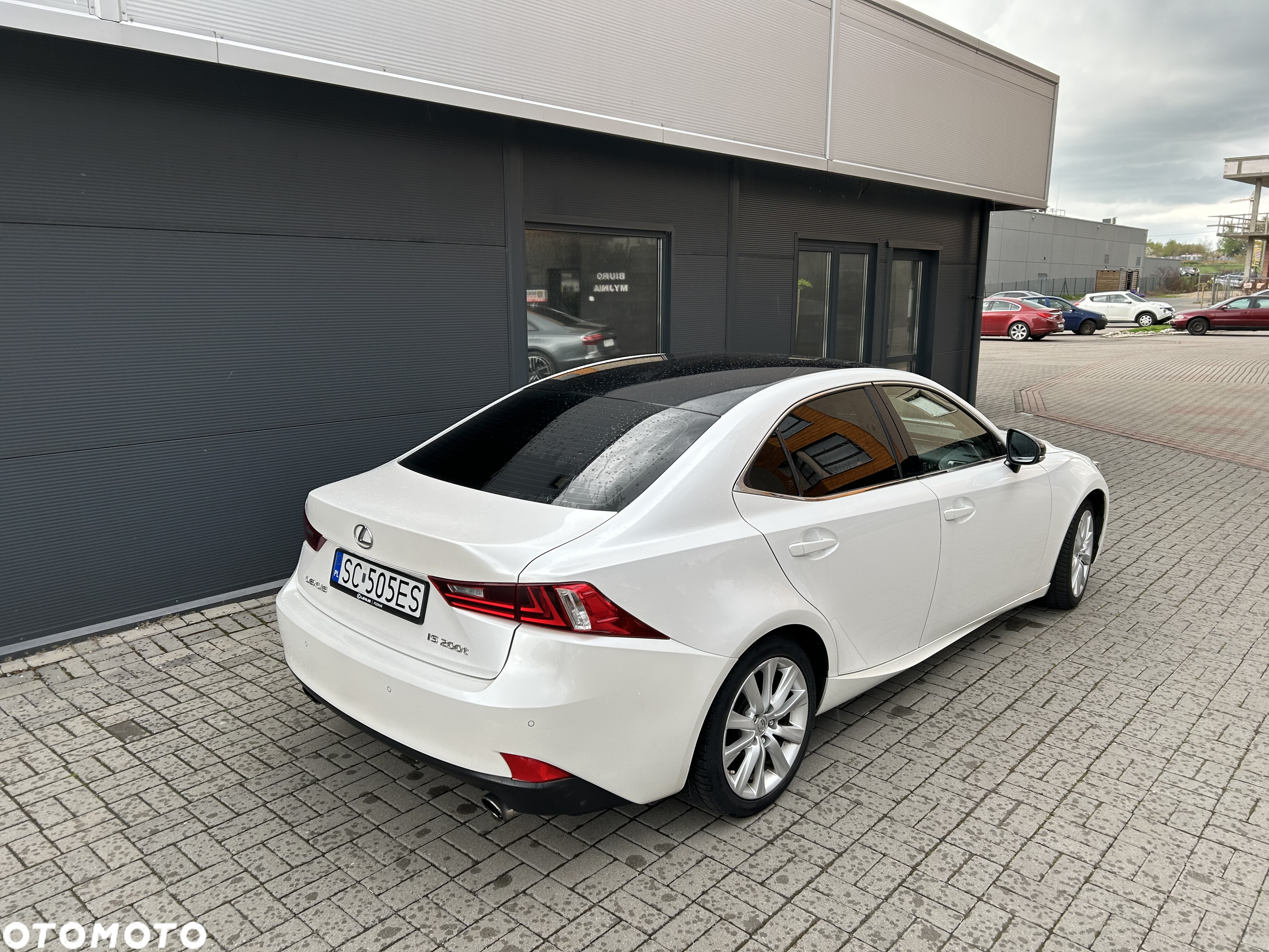 Lexus IS 200t Prestige - 11