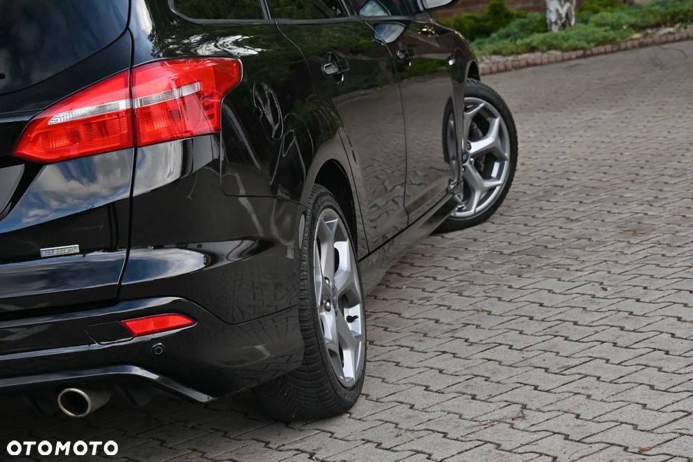 Ford Focus 1.5 EcoBoost Start-Stopp-System ST-LINE - 17