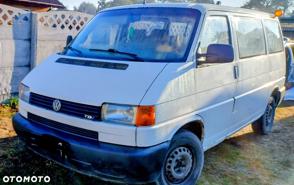 Volkswagen Transporter - 1