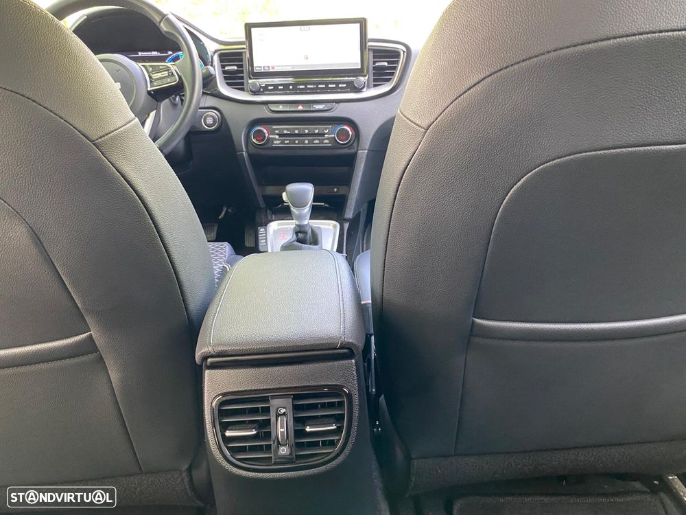 Kia XCeed 1.6 GDi PHEV Tech - 13