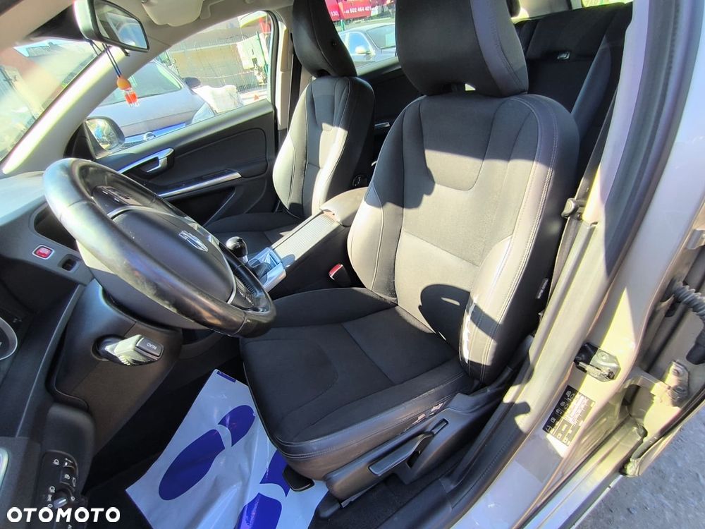 Volvo V60 - 4