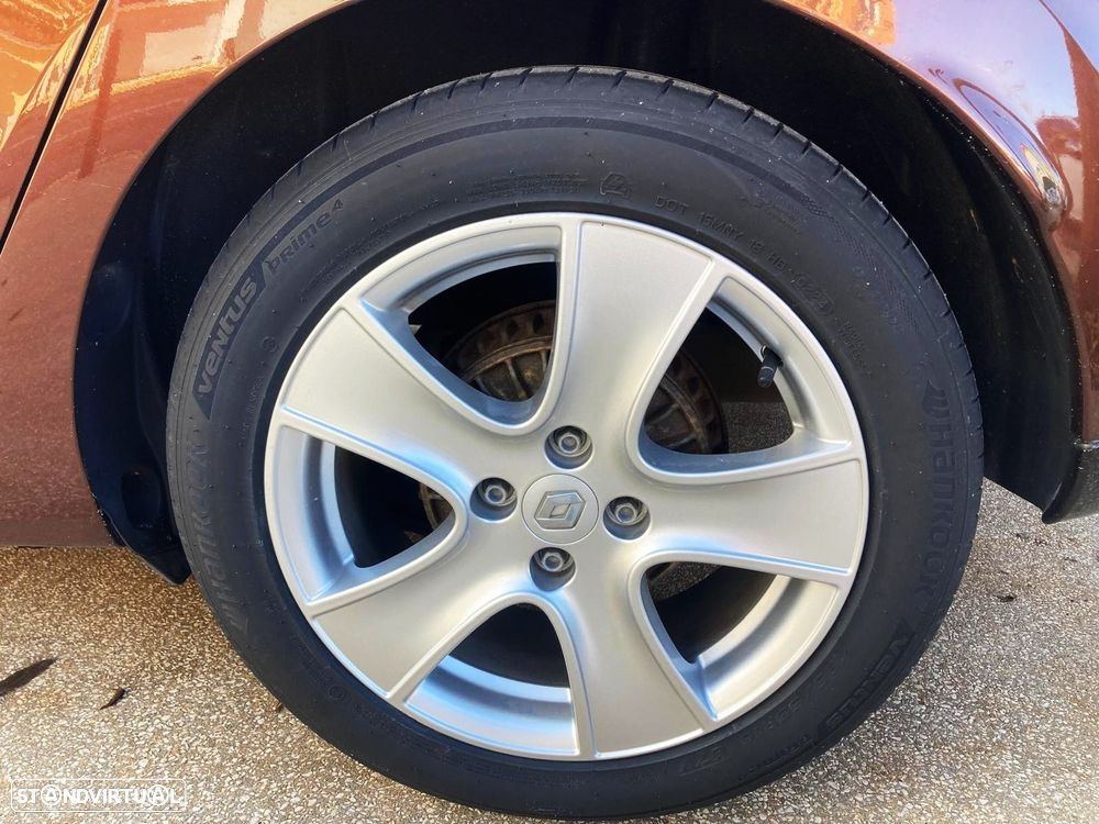 Renault Clio Sport Tourer 0.9 TCe Limited Edition - 23