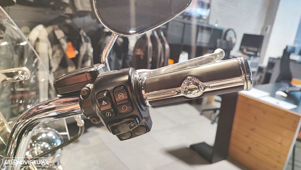 Harley-Davidson Road King Classic - 5