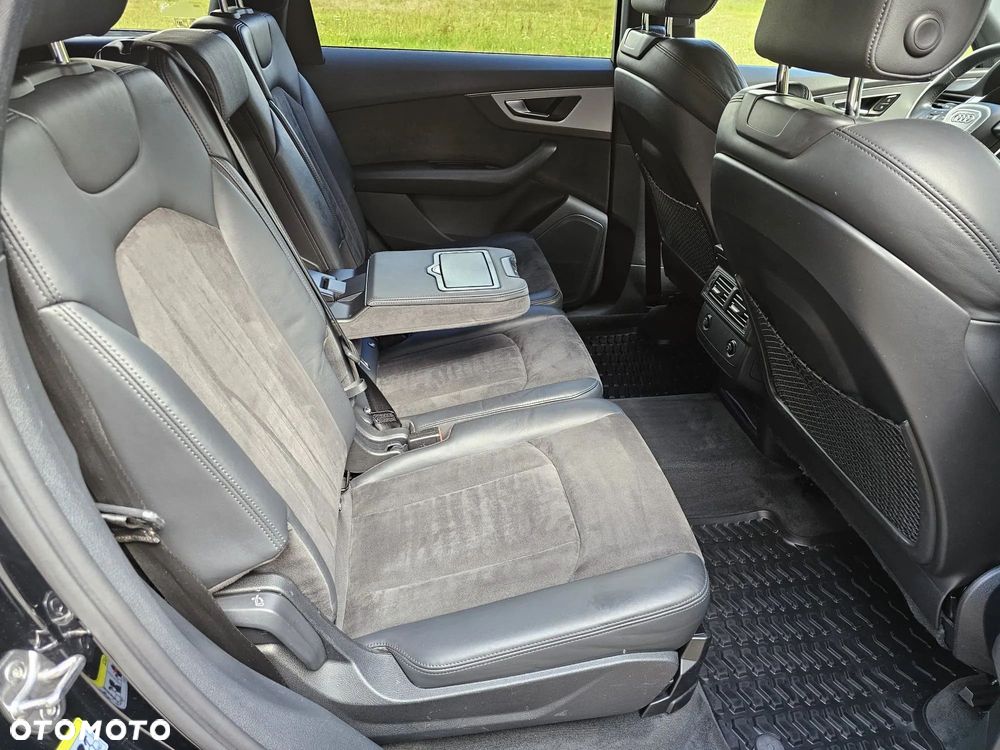 Audi Q7 - 17