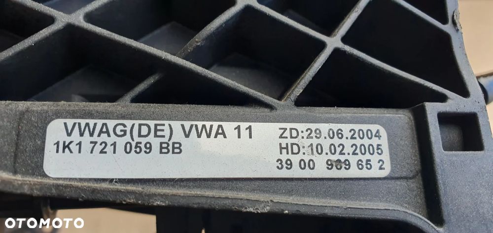 Pedał sprzęgła pompka Audi A3 8P 1K1721059BB - 6