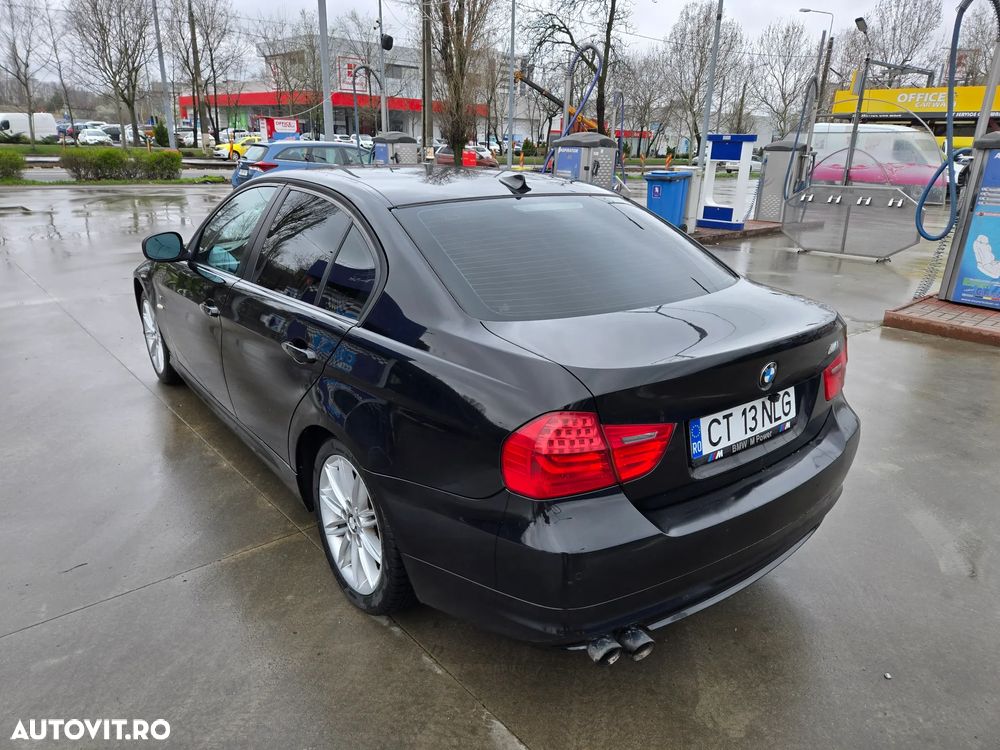 BMW Seria 3 318i - 3