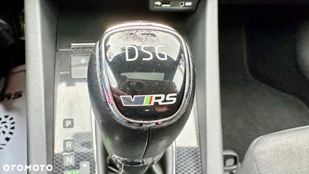 Skoda Octavia 2.0 TDI DSG RS - 30