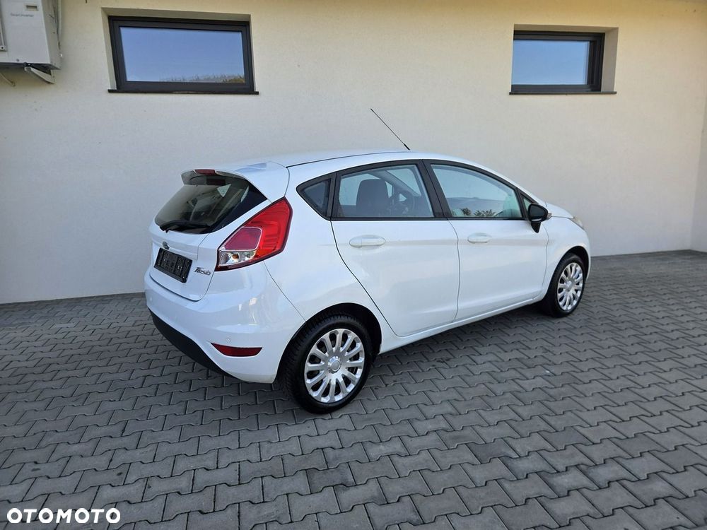 Ford Fiesta - 17