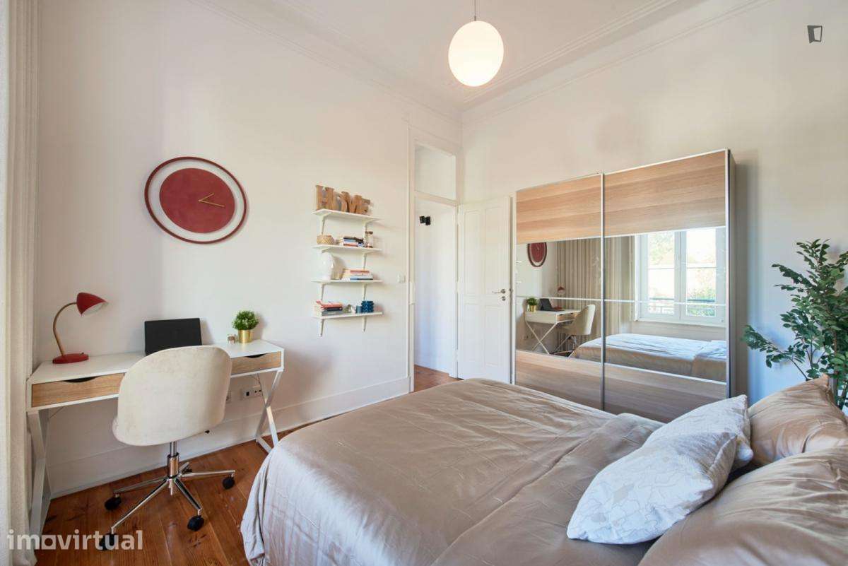 Quarto - localizado em Alcântara Lisbon - Grande imagem: 2/16