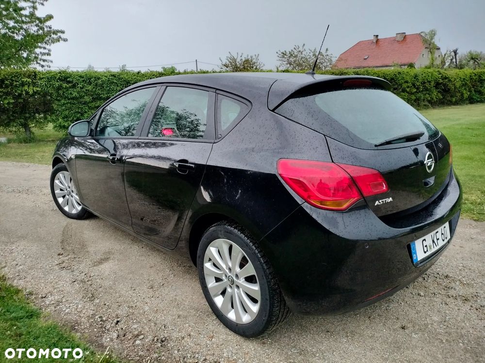 Opel Astra - 22