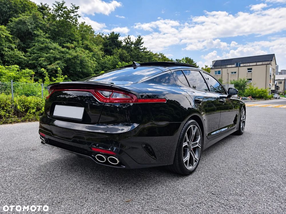 Kia Stinger - 5
