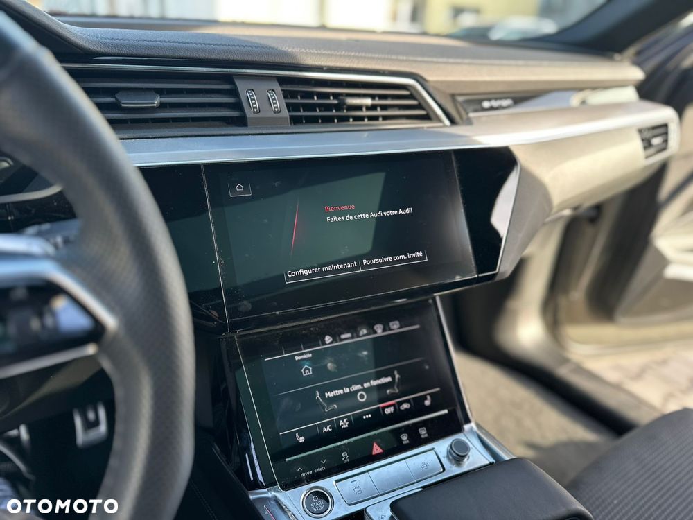 Audi Q8 Sportback e-tron - 18