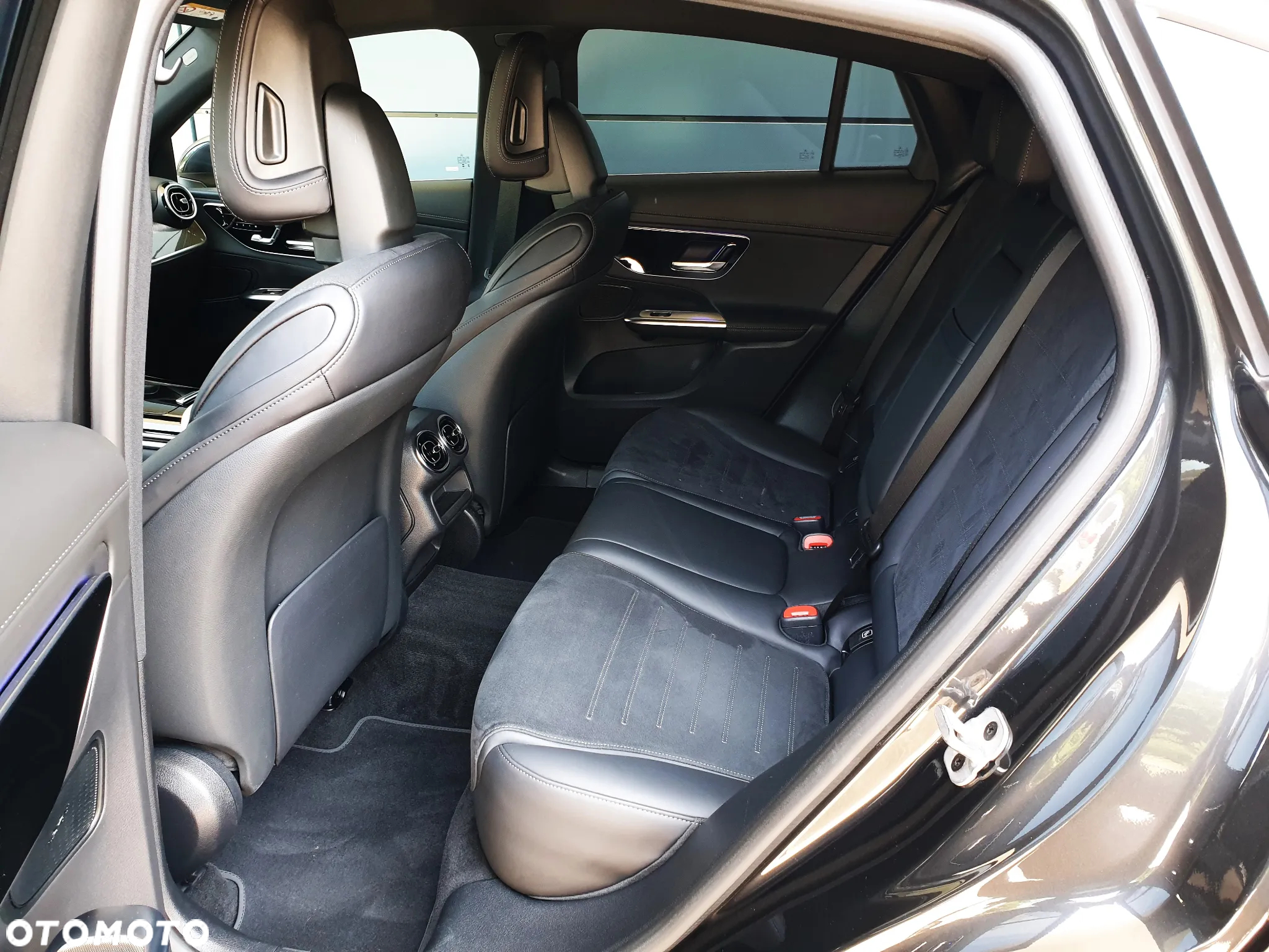 Mercedes-Benz GLC Coupe 200 mHEV 4-Matic AMG Line - 15