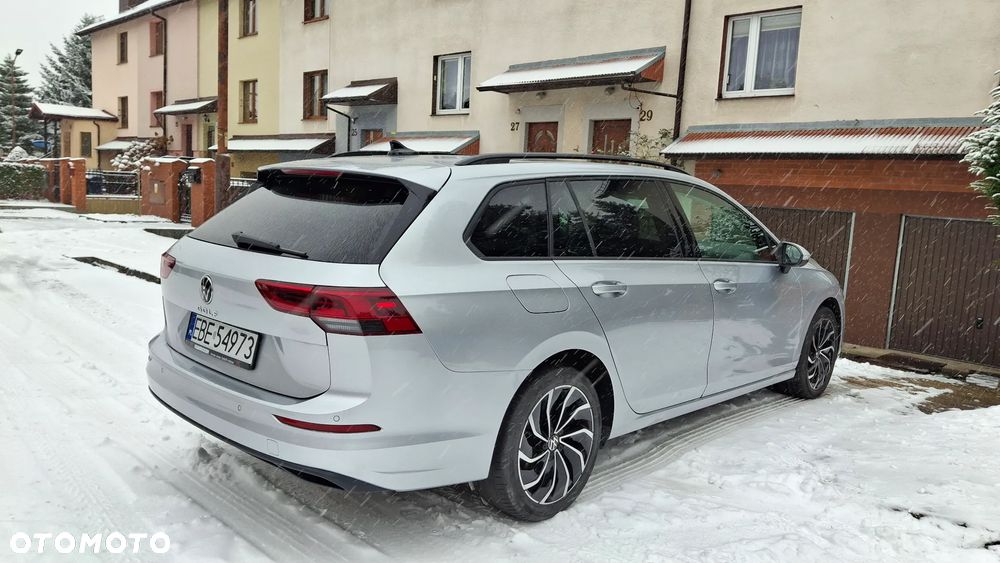 Volkswagen Golf Variant 2.0 TDI SCR DSG Life - 4