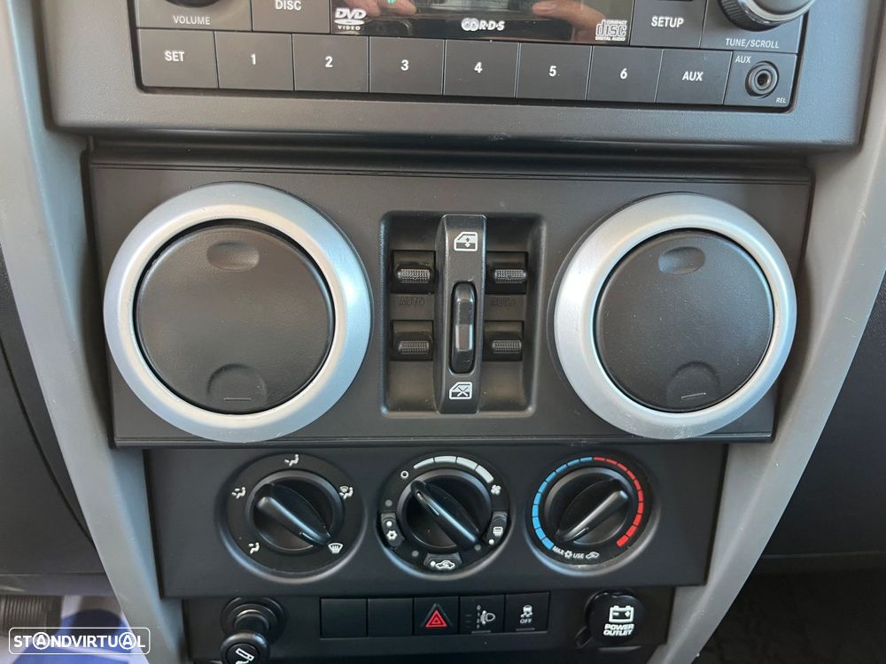 Jeep Wrangler Unlimited 2.8 CRD MTX Sahara - 37