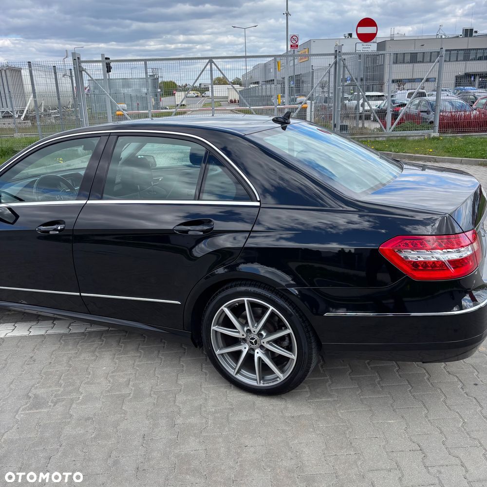 Mercedes-Benz Klasa E 220 CDI 7G-TRONIC Avantgarde - 9