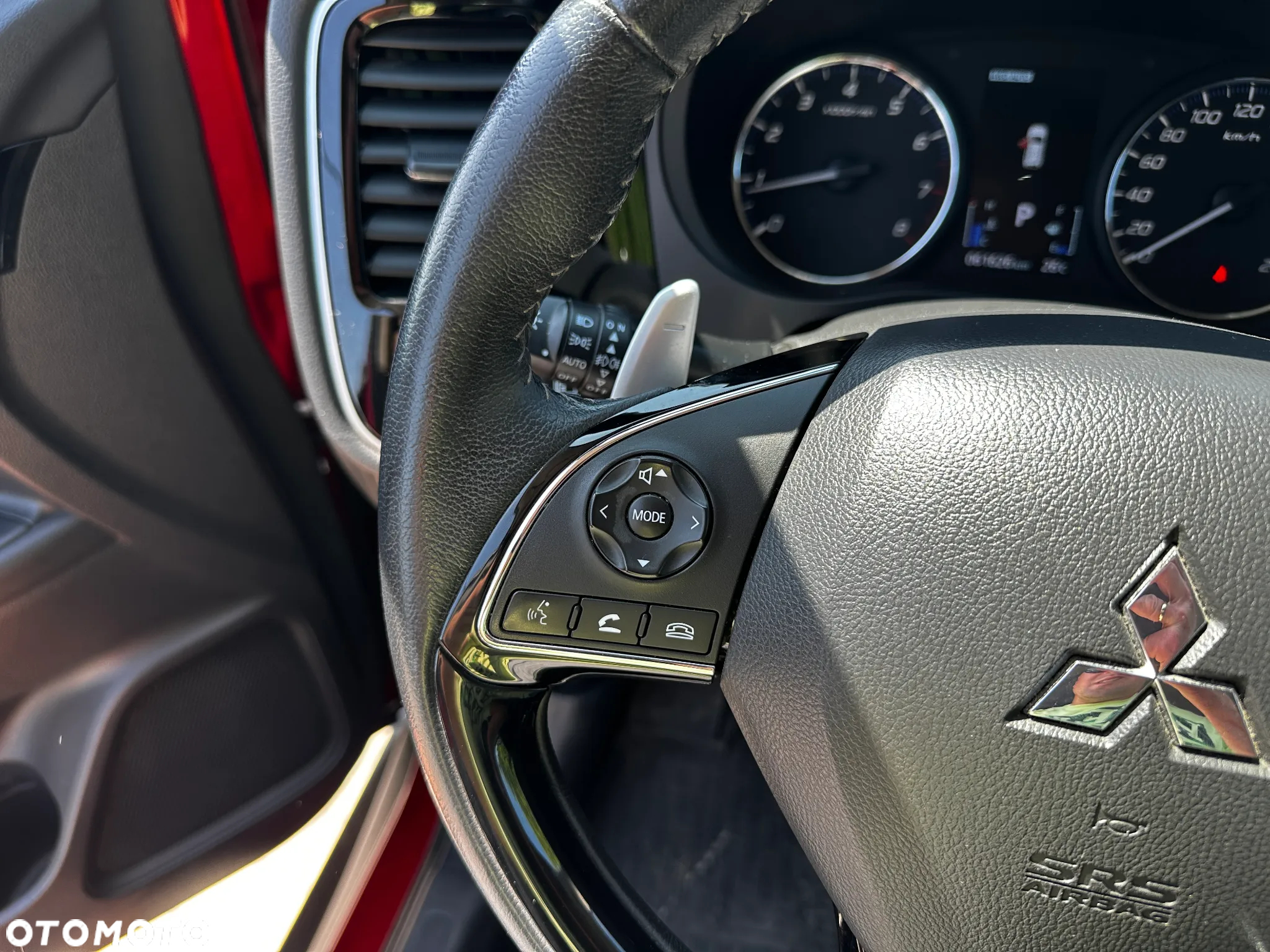 Mitsubishi Outlander - 10